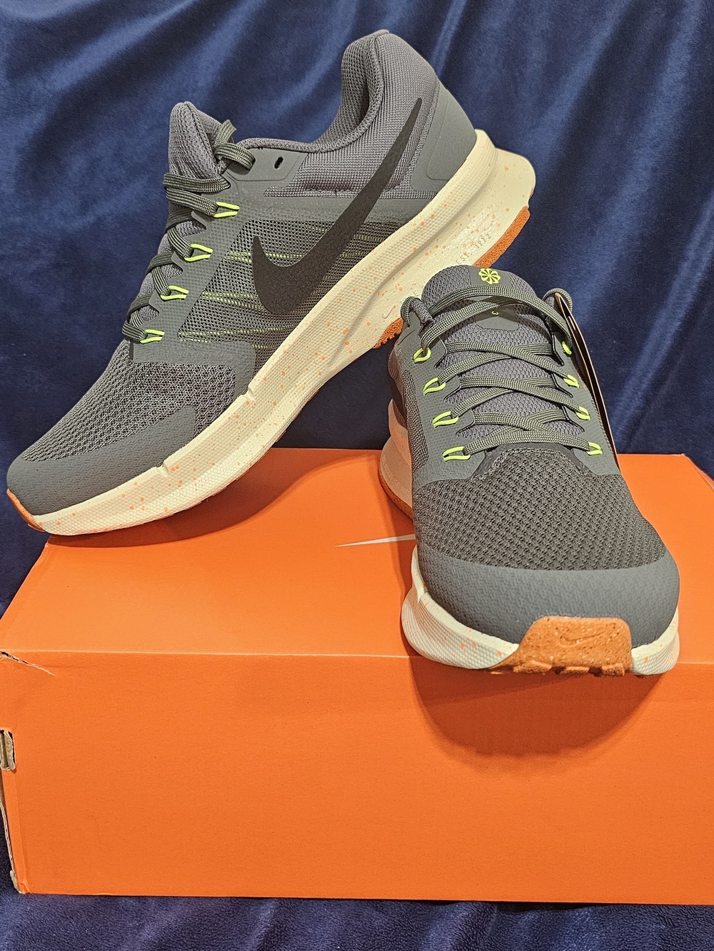 Nike Men's Grey Running Shoes with Neon Accents
